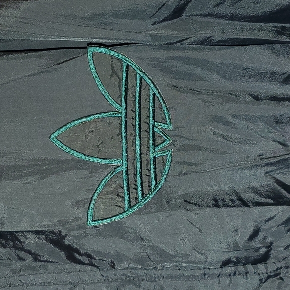 Vintage ADIDAS Windbreaker - Picture 3 of 9